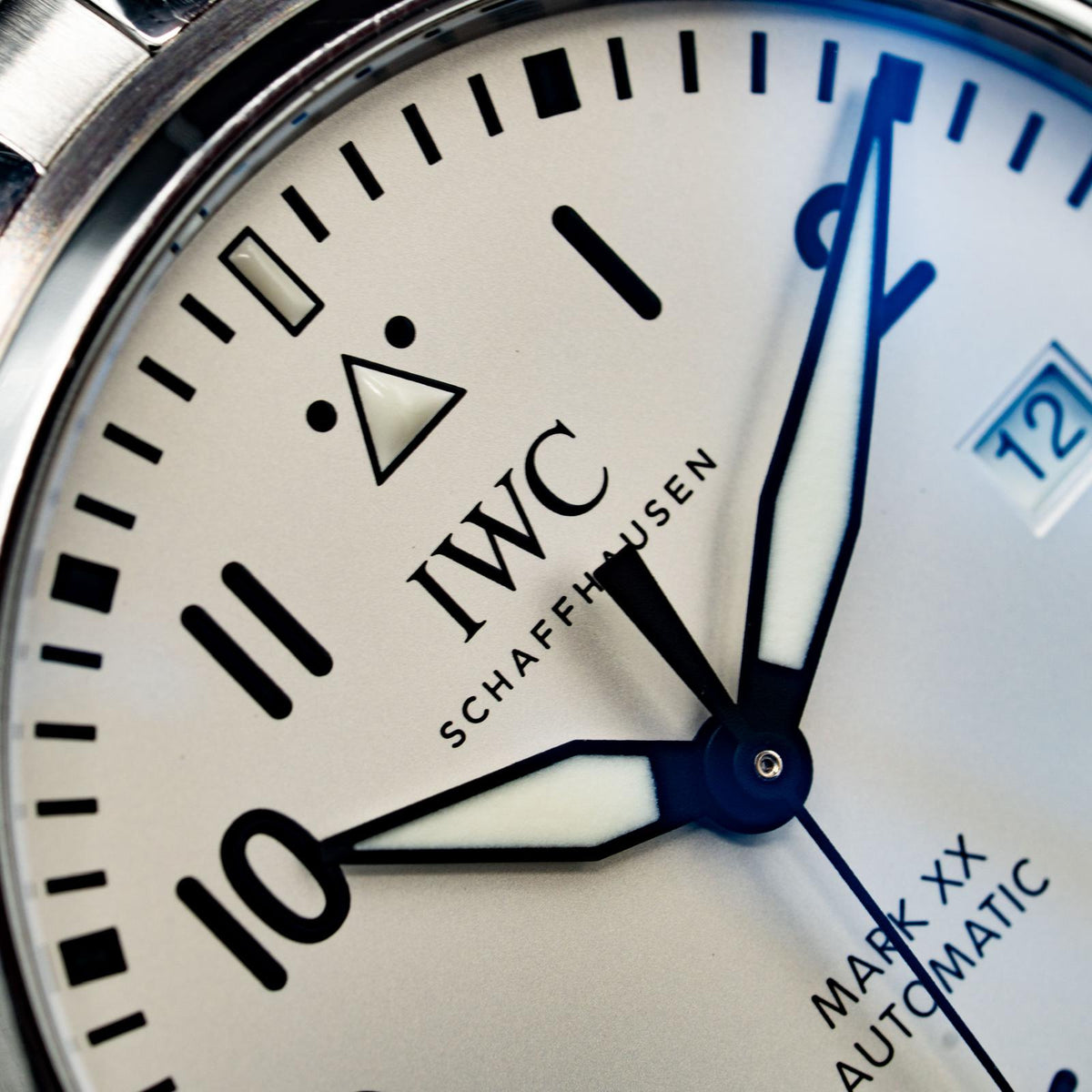 IWC Pilot's Watch Mark XX IW328208 White/Silver Dial Bracelet Full Kit Warranty to 2032