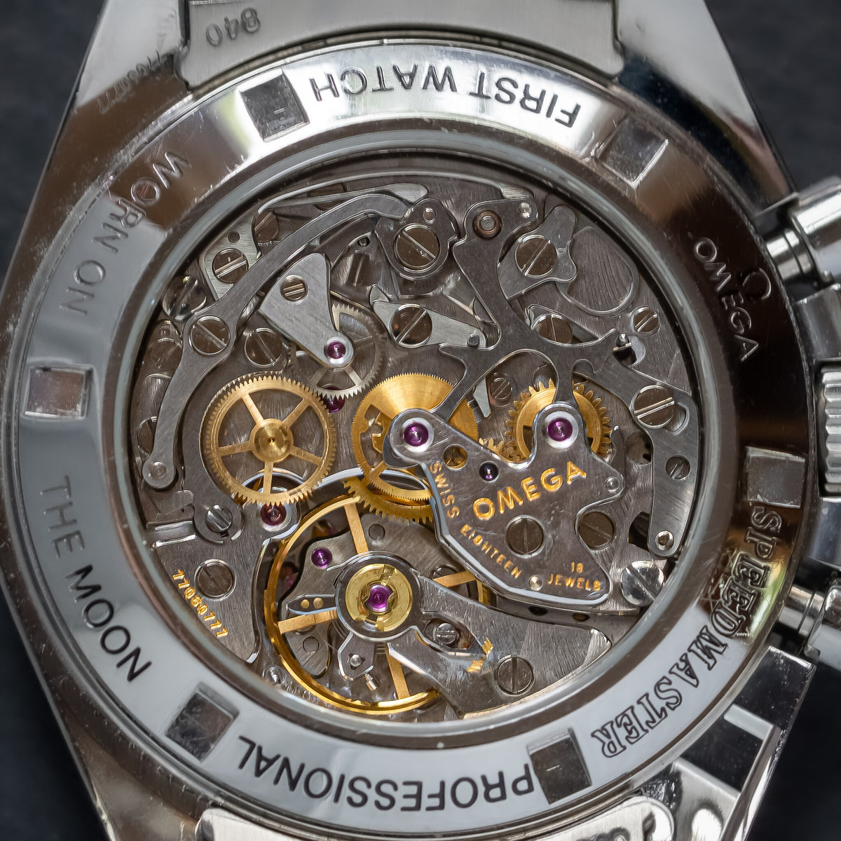 Omega Speedmaster Professional Moonwatch | 3572.50 | 42 mm | Steel | Watch Only