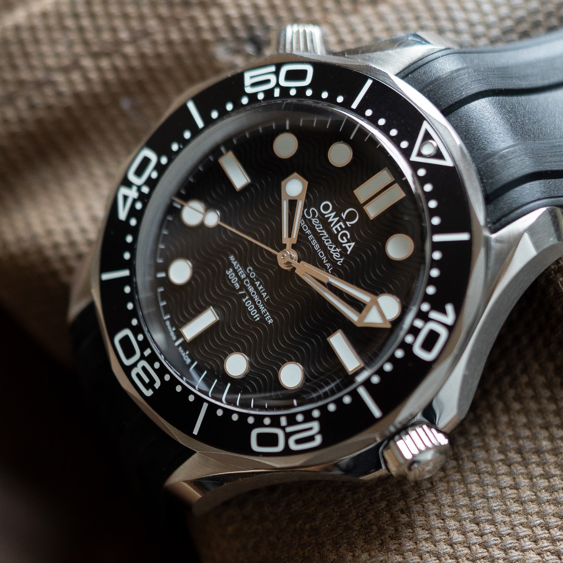 Omega Seamaster Pro 300m No-Date w/ Extras