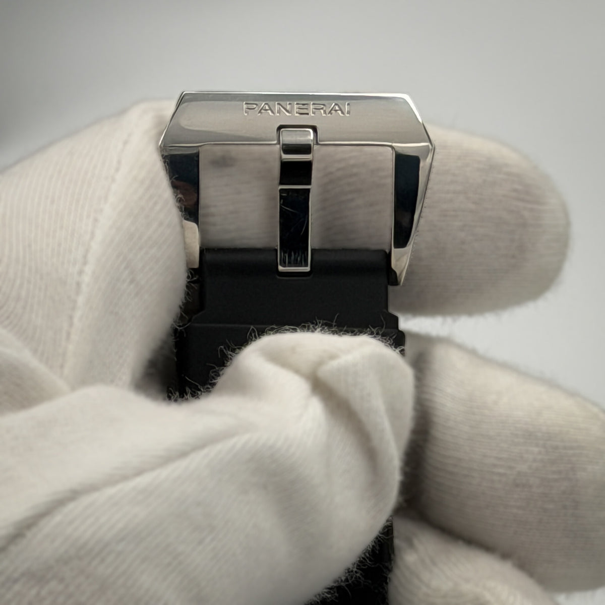 Panerai Luminor Base Destro | PAM00219 | 44mm | Steel | 2011 | Full Set