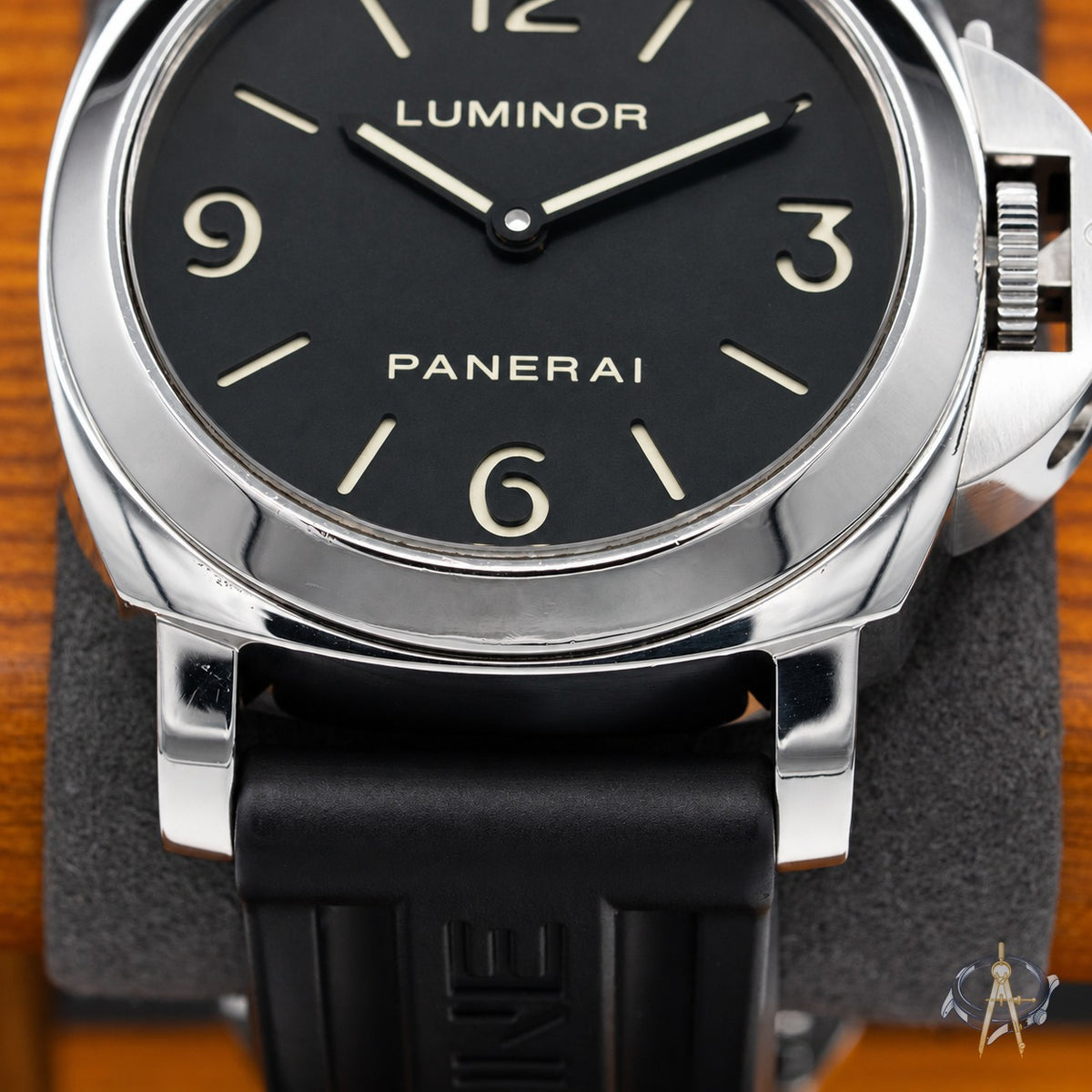 2009 Panerai Luminor Base PAM00112 | 44mm | Steel | Sandwich Dial | Box & Papers