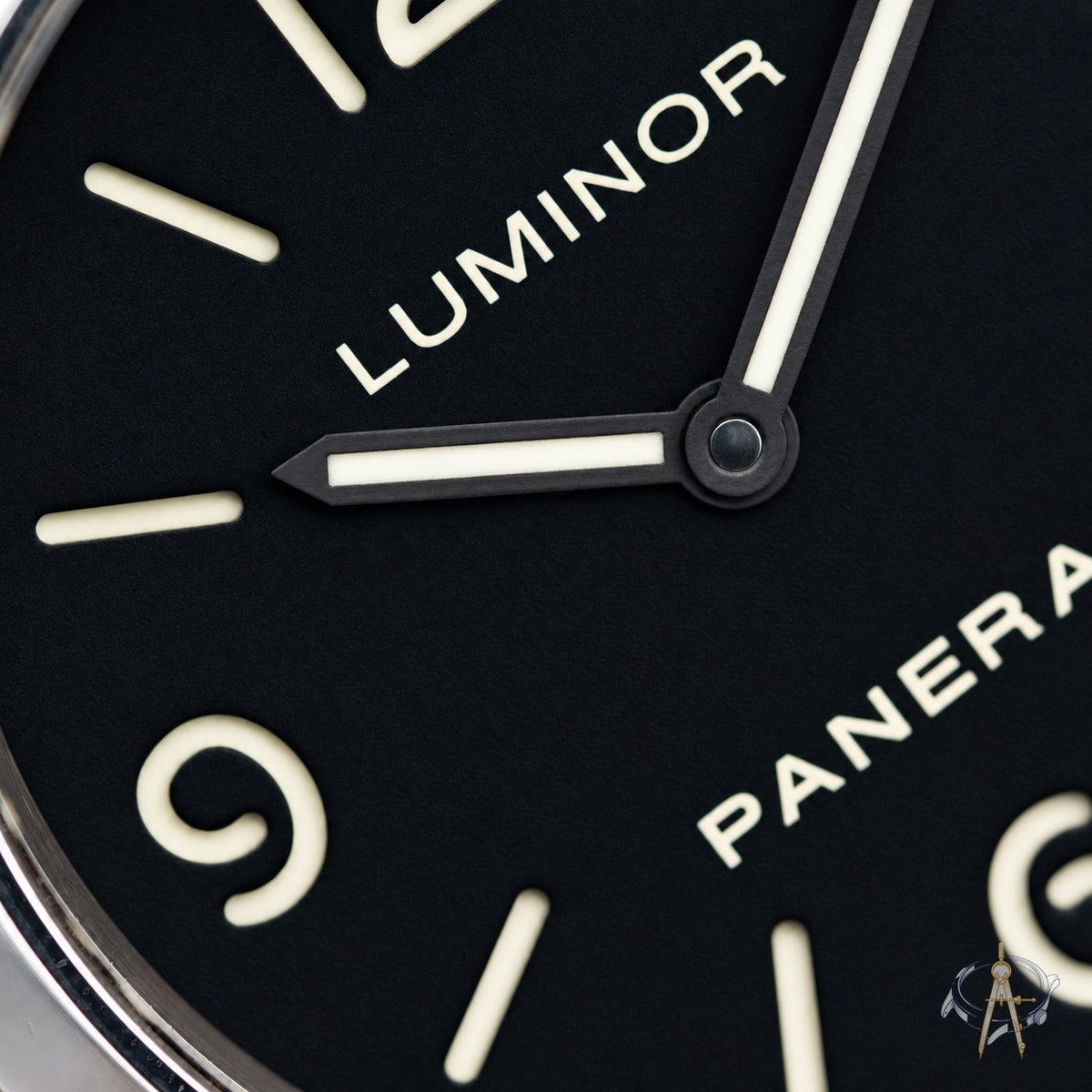 2009 Panerai Luminor Base PAM00112 | 44mm | Steel | Sandwich Dial | Box & Papers