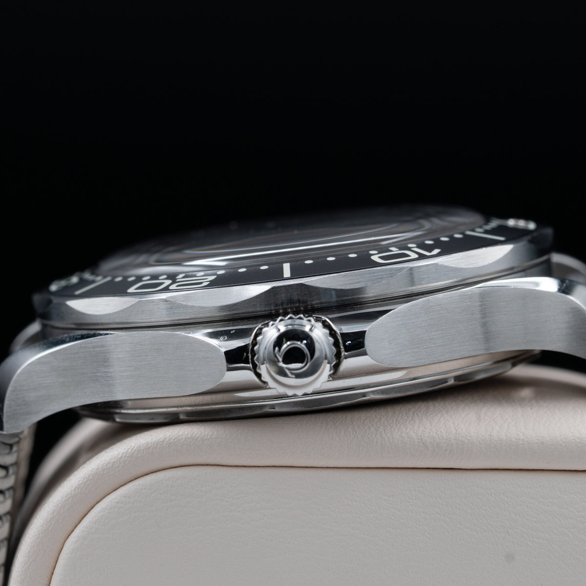 Omega Seamaster Diver 300M Monochrome | Ref 210.30.42.20.01.010 | 2024 | FullSet  | Warranty through 2029
