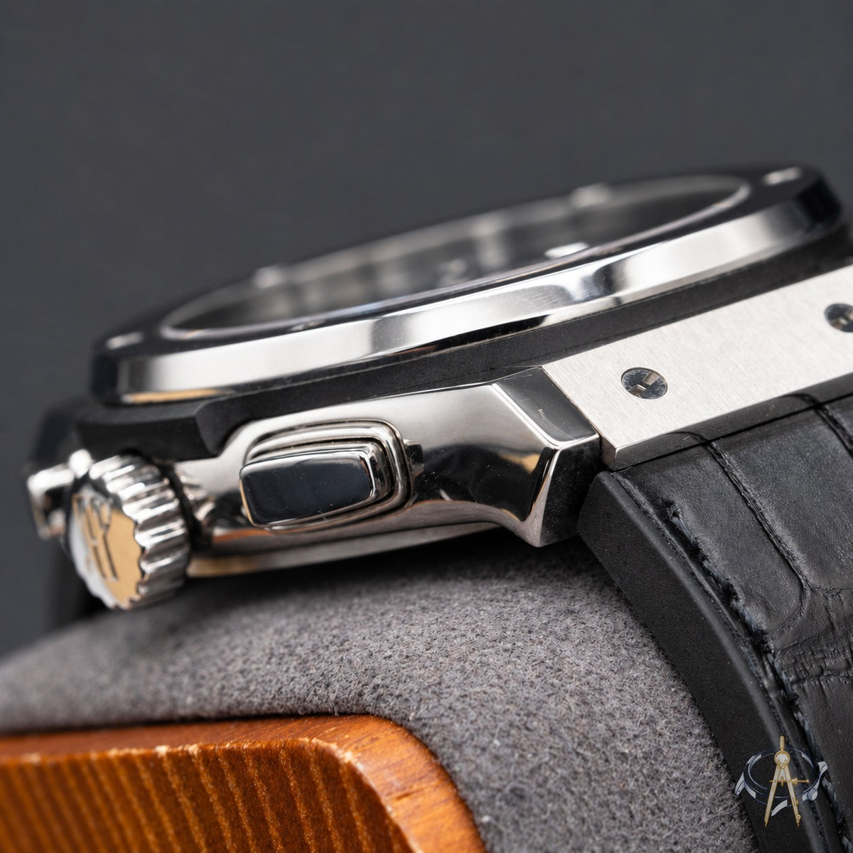 2026 Hublot Classic Fusion Chronograph Titanium | 541.NX.1171.LR | 2036 Warranty