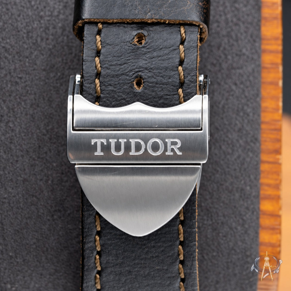 Tudor Black Bay Heritage Burgundy | 79230R-0005 | 41 | Steel | Box & Extra Strap