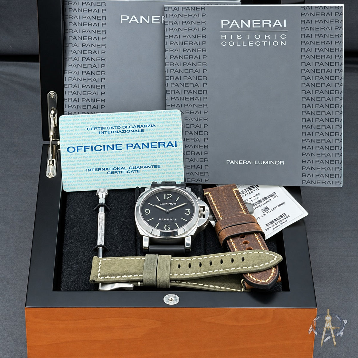 2009 Panerai Luminor Base PAM00112 | 44mm | Steel | Sandwich Dial | Box & Papers