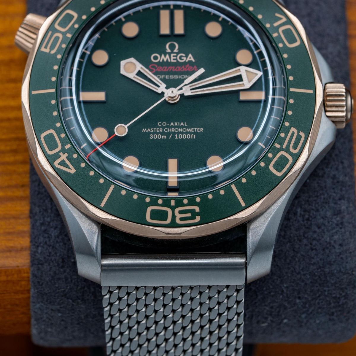 Omega Seamaster Diver 300M Bronze Gold | Ref. 210.90.42.20.10.001 | 42mm | 2025 | Full Kit