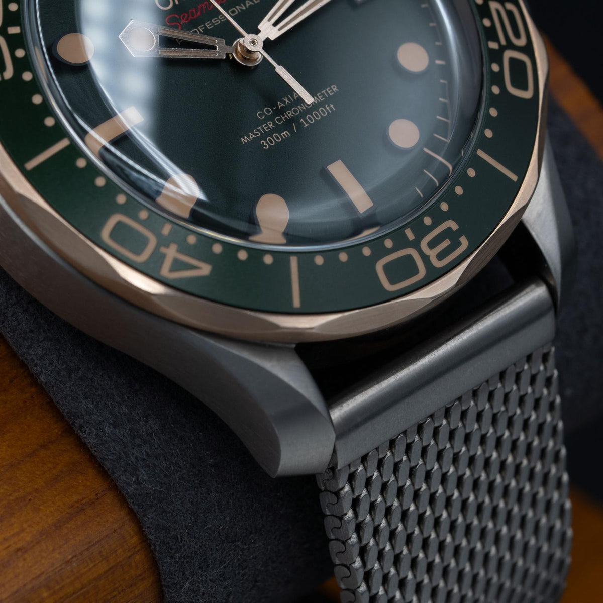 Omega Seamaster Diver 300M Bronze Gold | Ref. 210.90.42.20.10.001 | 42mm | 2025 | Full Kit