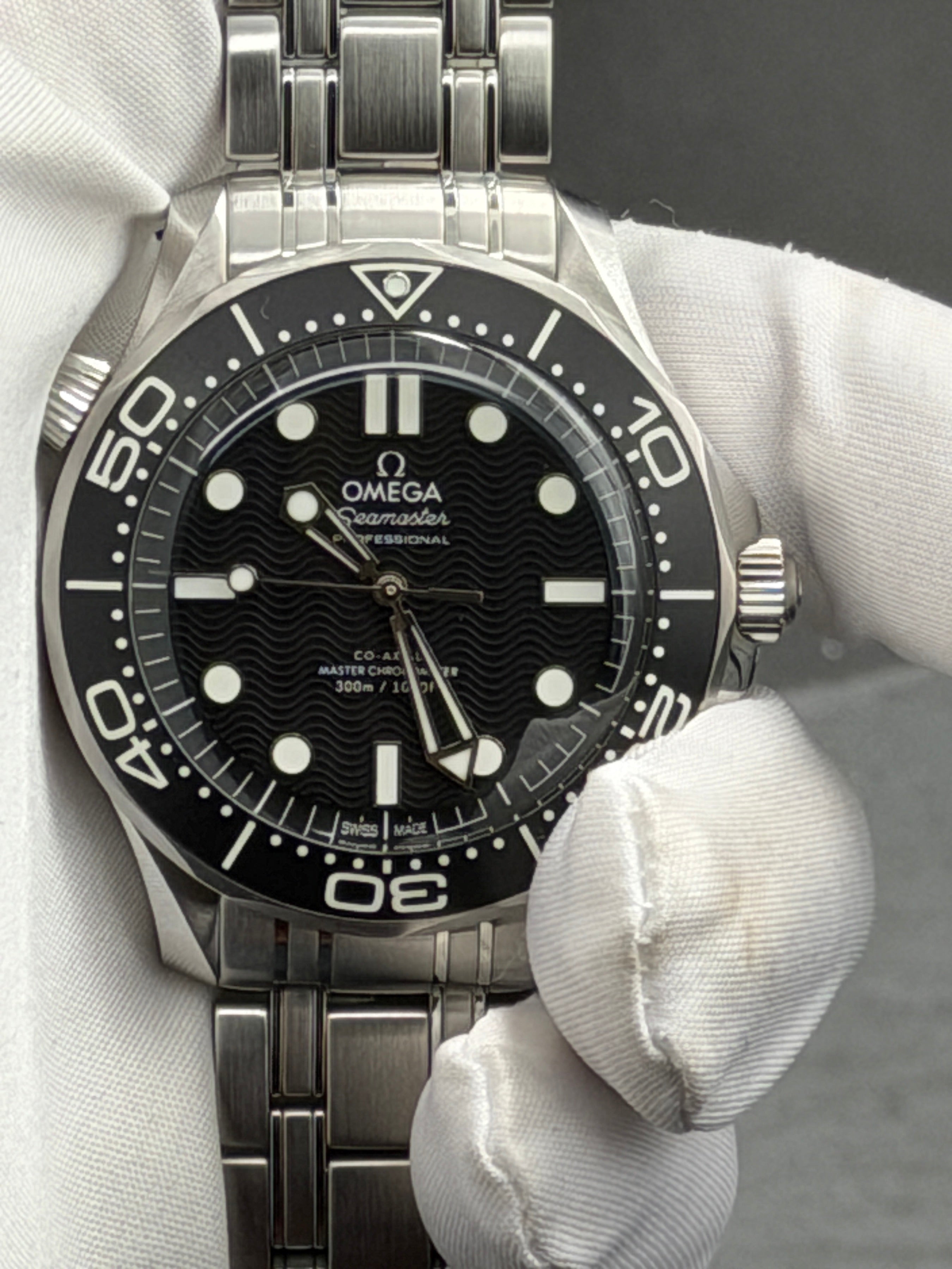 Omega Seamaster Pro 300m No-Date w/ Extras